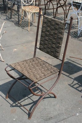 Sedia impagliata in ferro